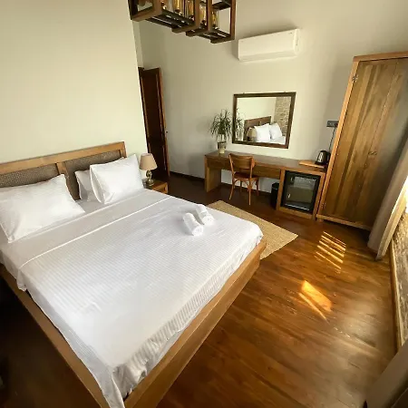 Leone Natural Hotel